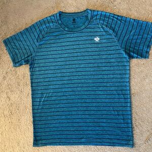 Rabbit Men’s EZ Tee Athletic Blue Striped workout Shirt size XL